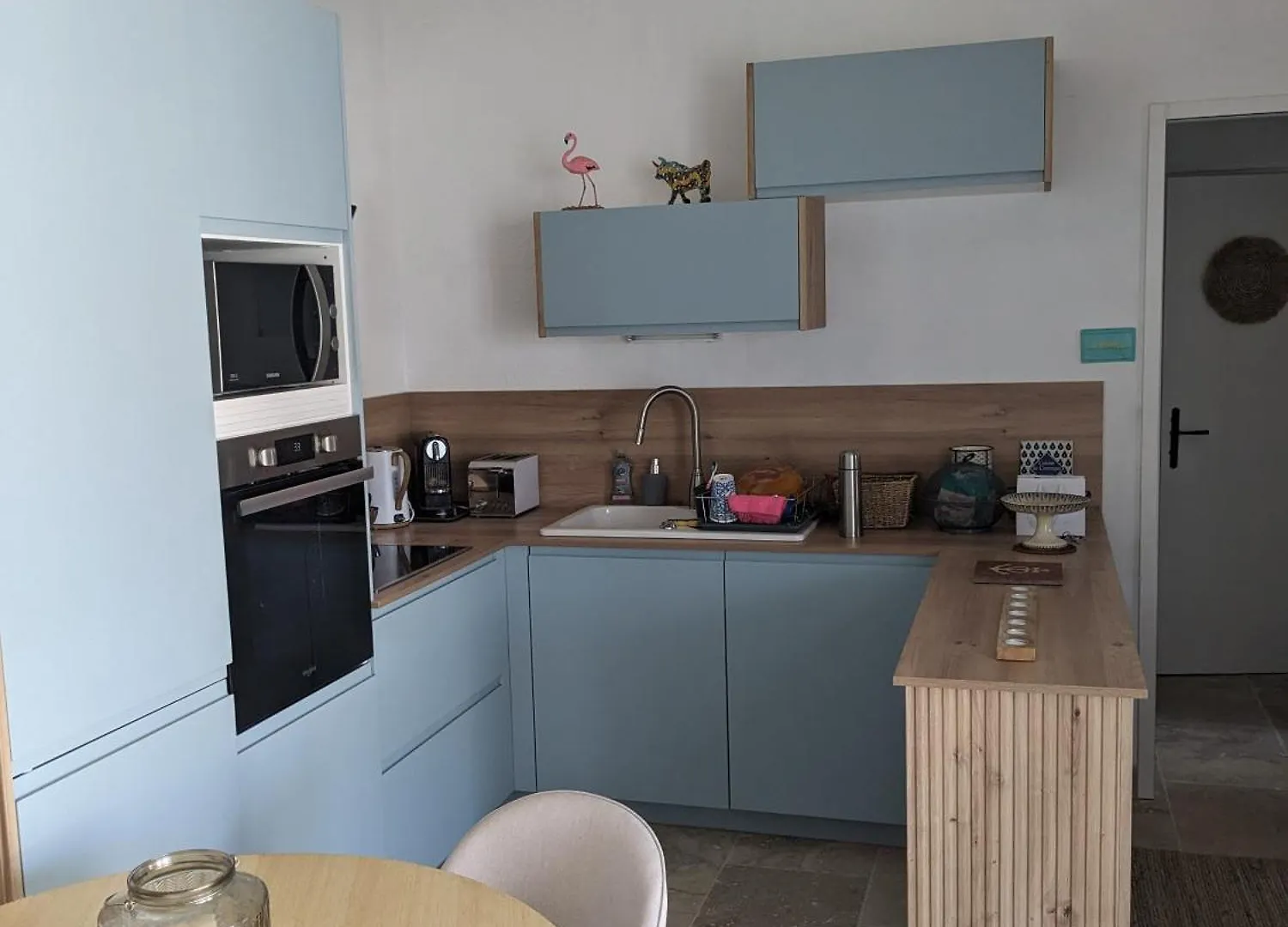 Appartement Climatise Toit Terrasse A La Mer Les Les Saintes-Maries-de-la-Mer 0*,  France